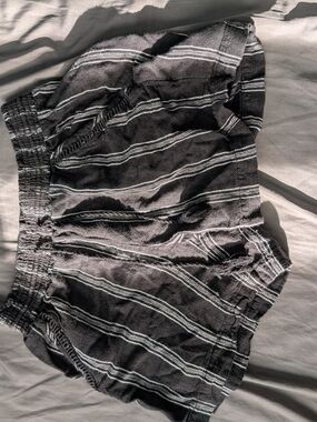 Briggs New York Black & White Striped Pull-On Shorts